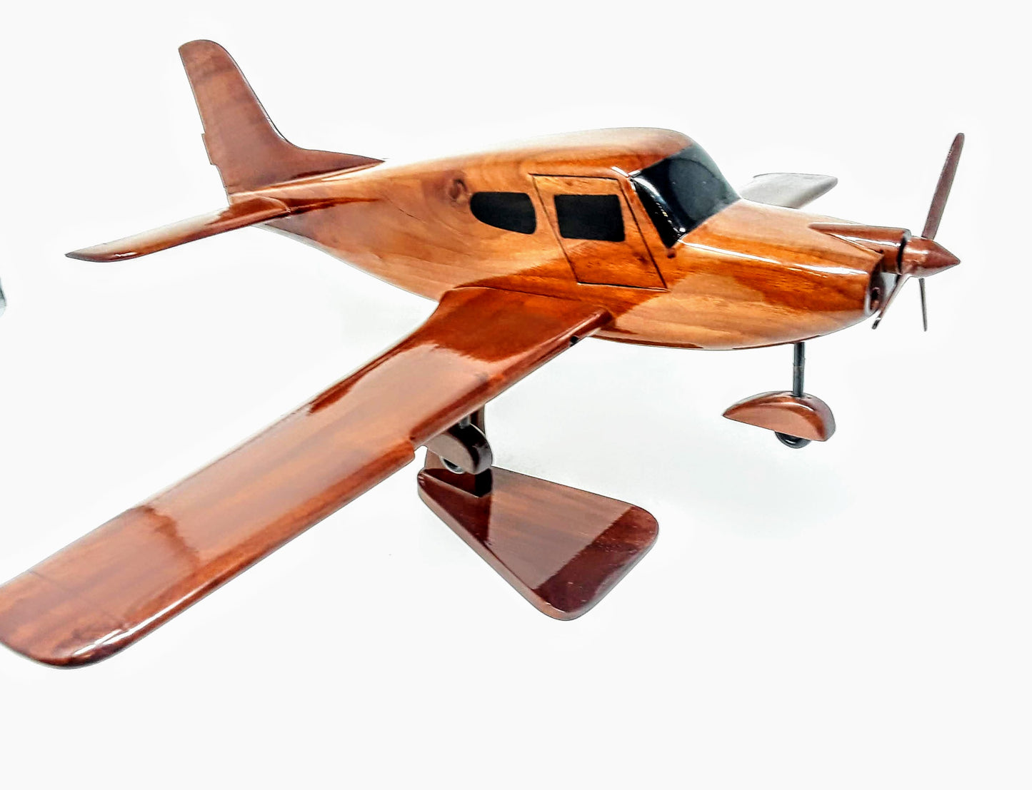 Cirrus 22 Wood Model